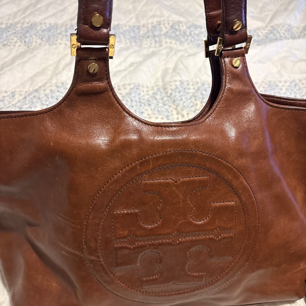 Designer Tory  Burch Soft Brown Leather Purse